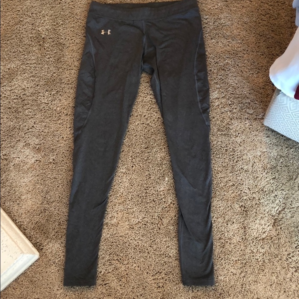 Gray UA leggings